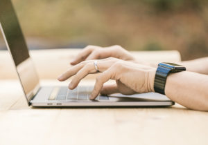 データ入力は副業にぴったり？実際にどれくらい稼げるの？