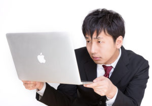 サラリーマンが副業で5万円稼ぐにはどうればいい？